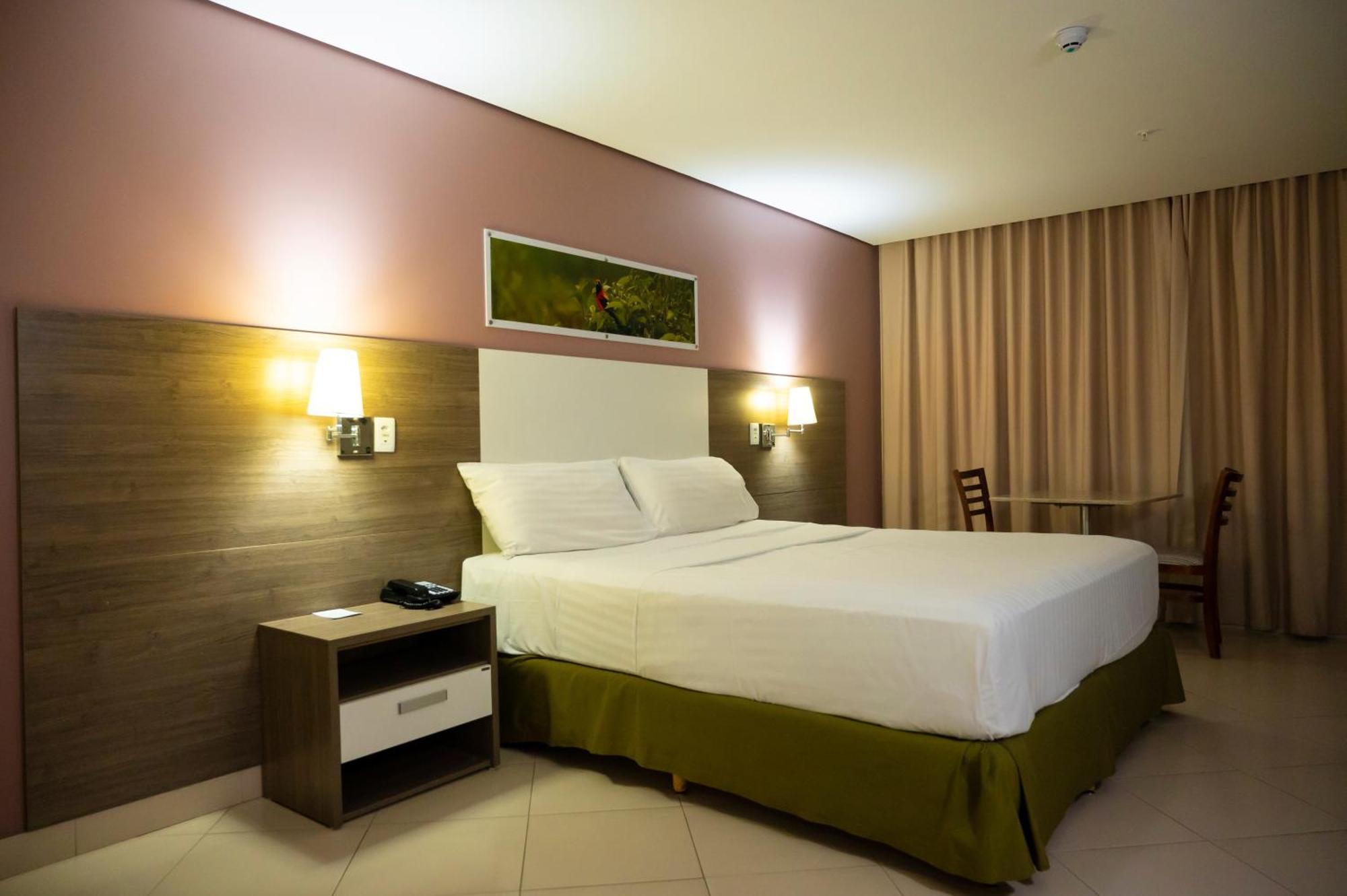 Hotel Inter Cuiaba Exterior photo A room at the hotel