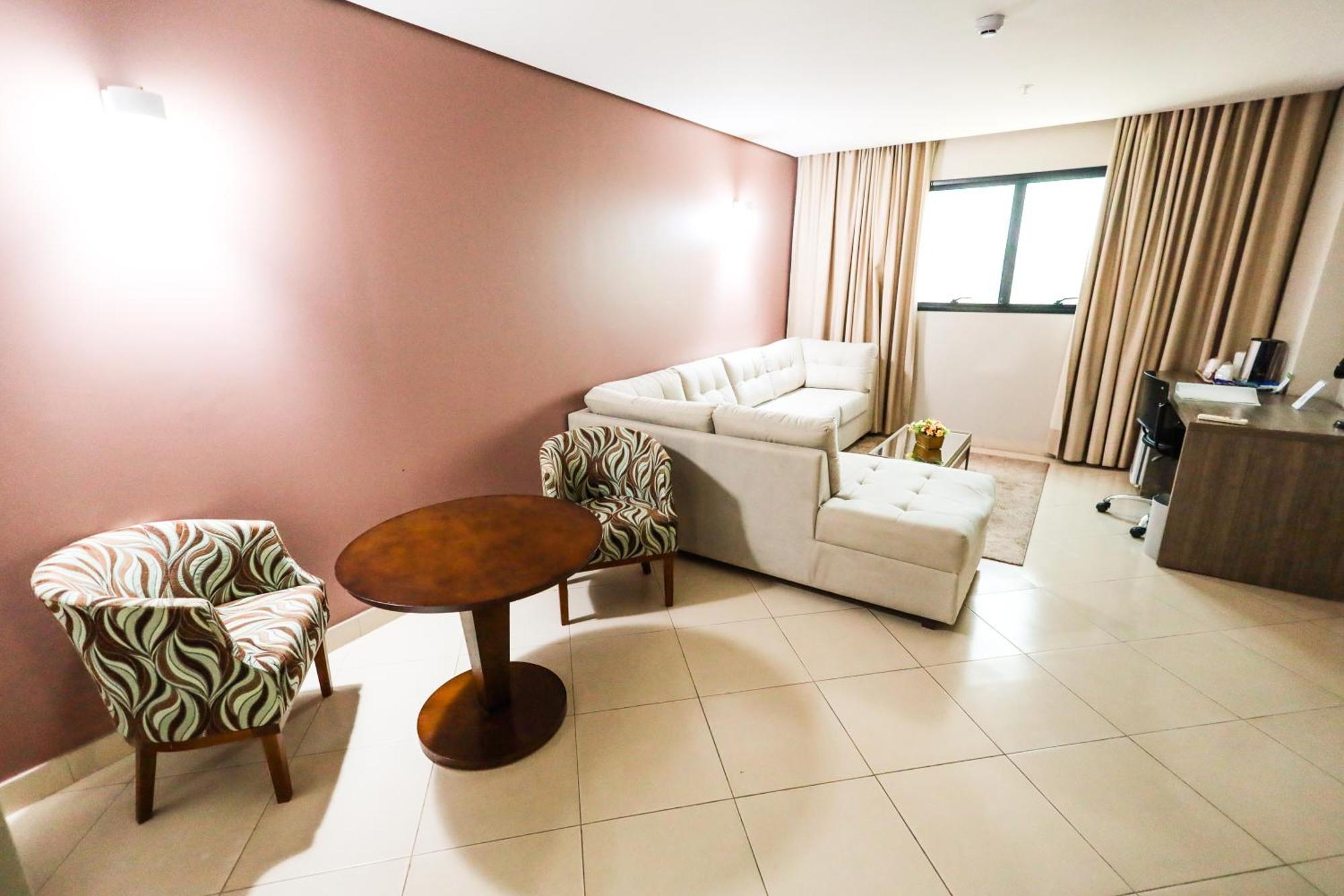 Hotel Inter Cuiaba Exterior photo A living room