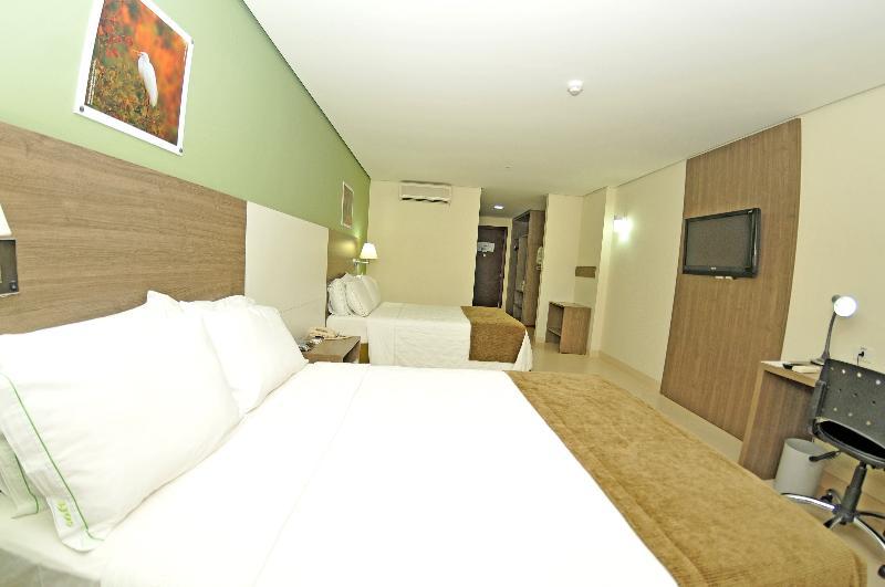 Hotel Inter Cuiaba Exterior photo A room at the hotel